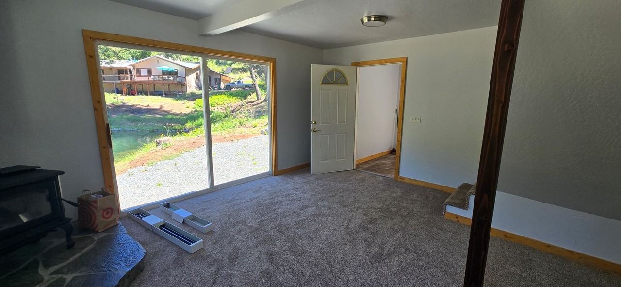 1670 Lakeside Trl - Photo 7 of 18