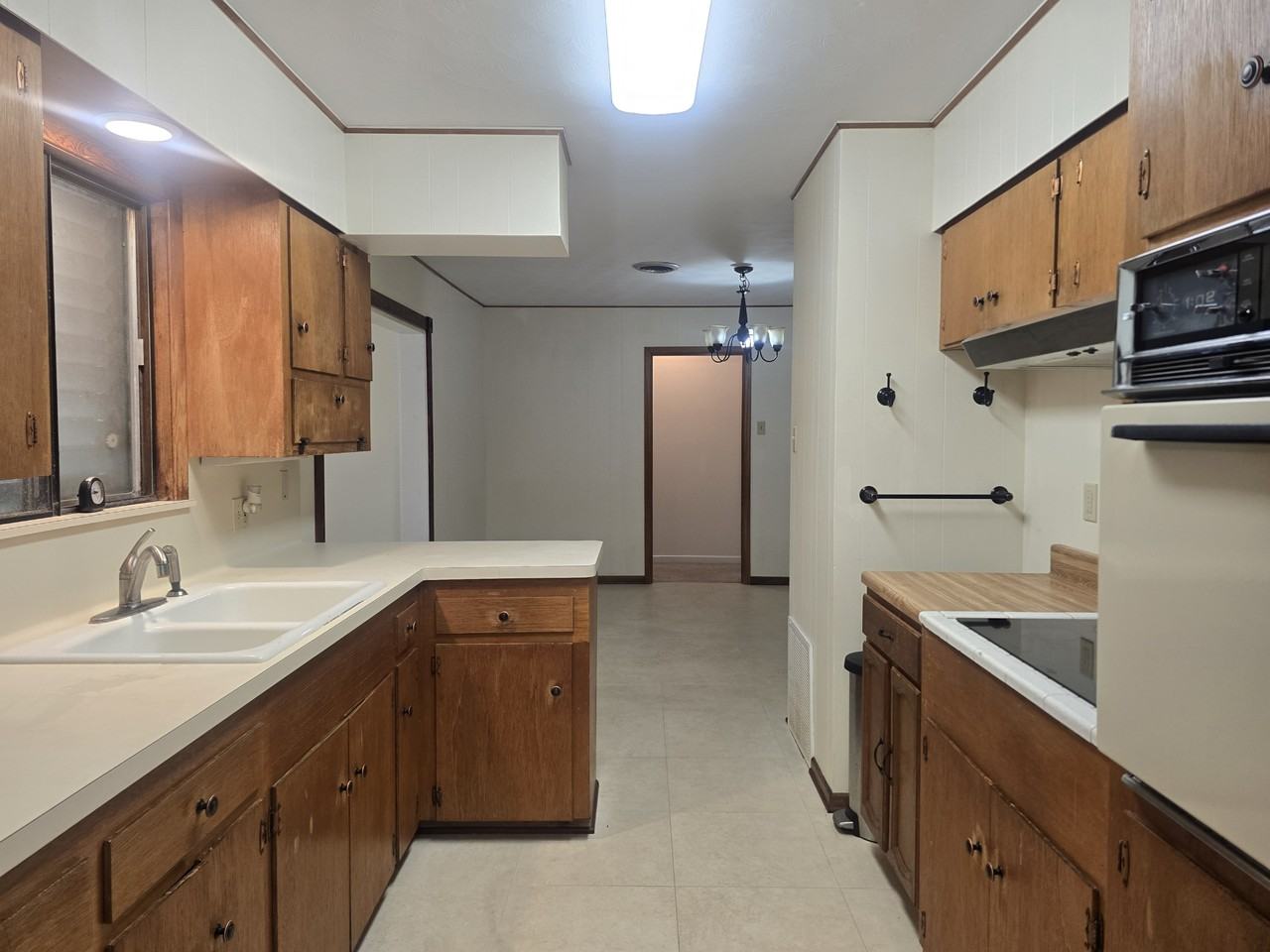 2105 W 31st Ave - Photo 2 of 38