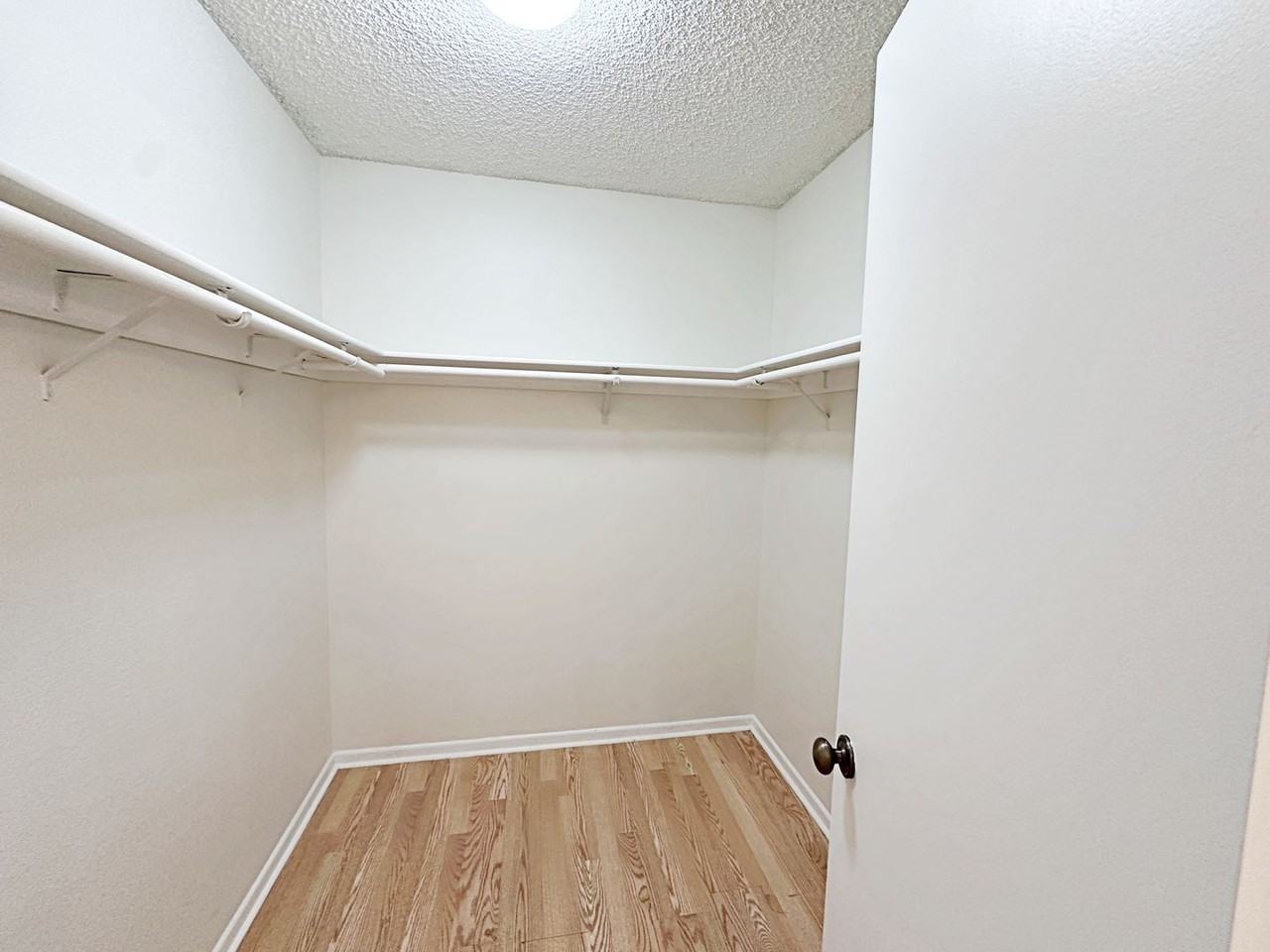 1226 S Longfellow St #306 - Photo 3 of 22