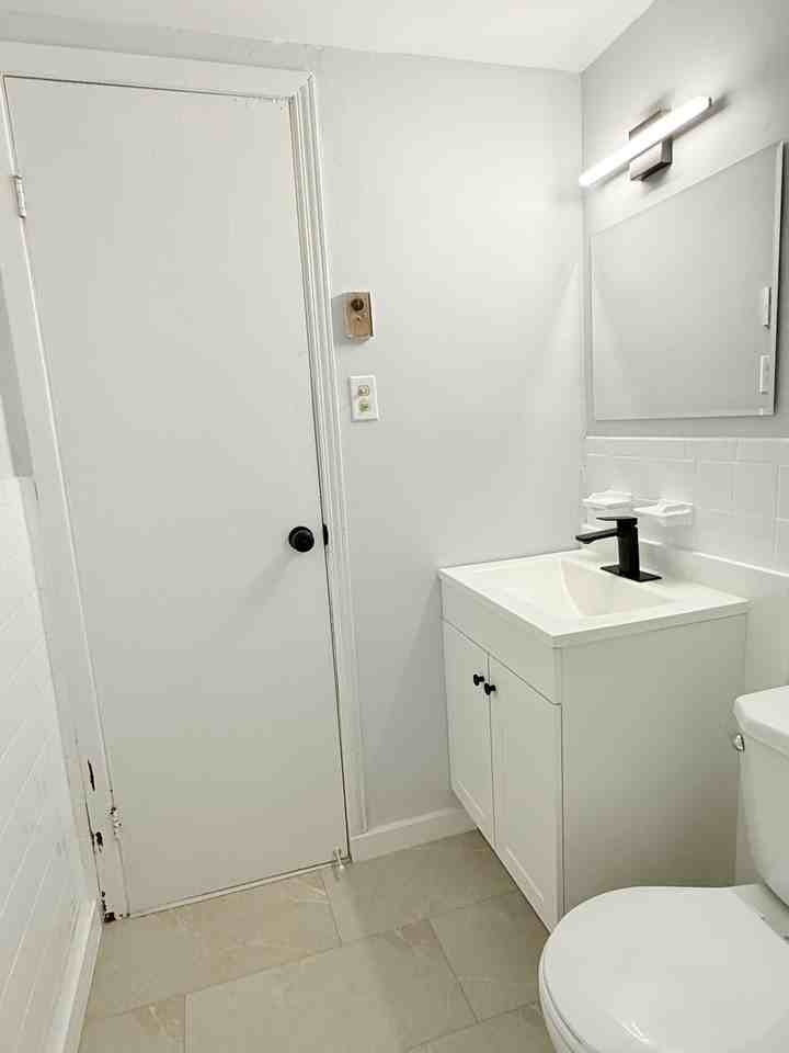 51 Hampton Dr - Photo 2 of 22