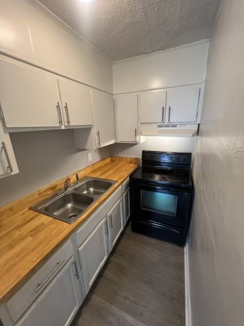10520 Balboa Blvd #34 - Photo 5 of 15