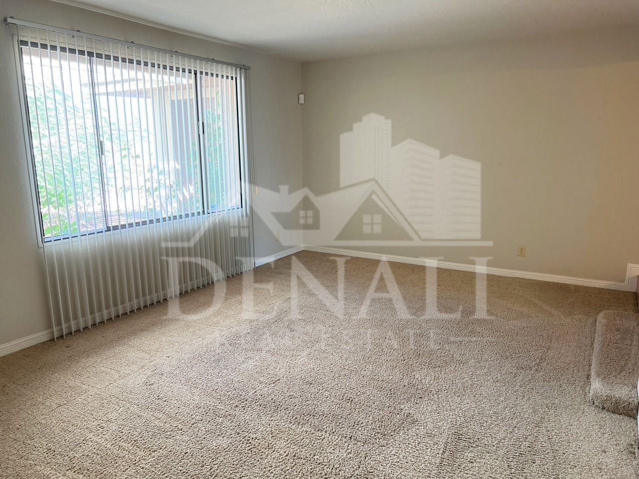 5129 E Emile Zola Ave - Photo 4 of 34