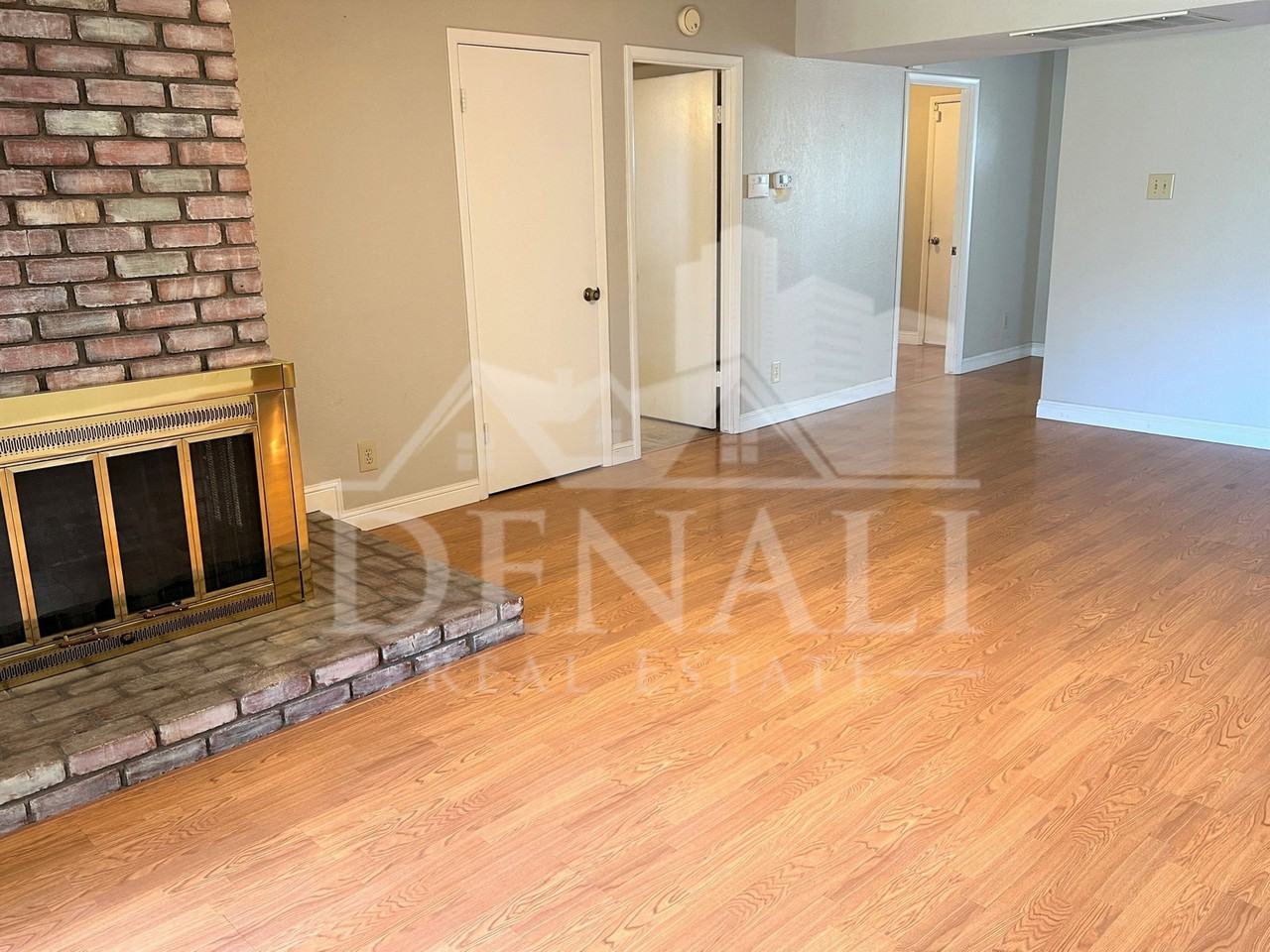 5129 E Emile Zola Ave - Photo 7 of 34