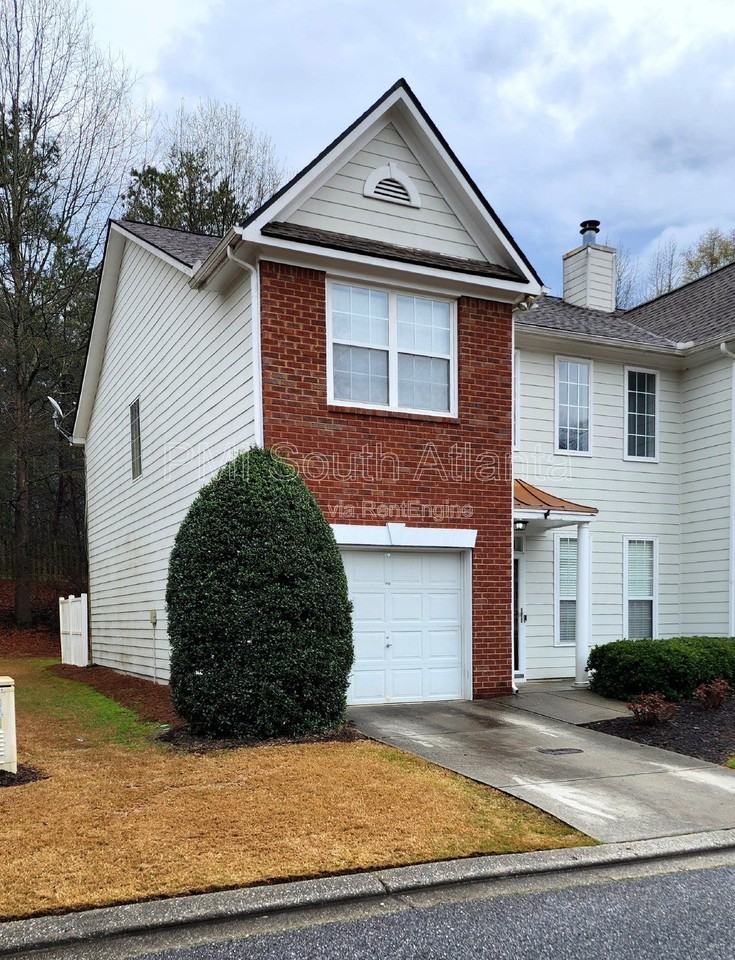1673 Jackson Sq Nw - Photo 3 of 47