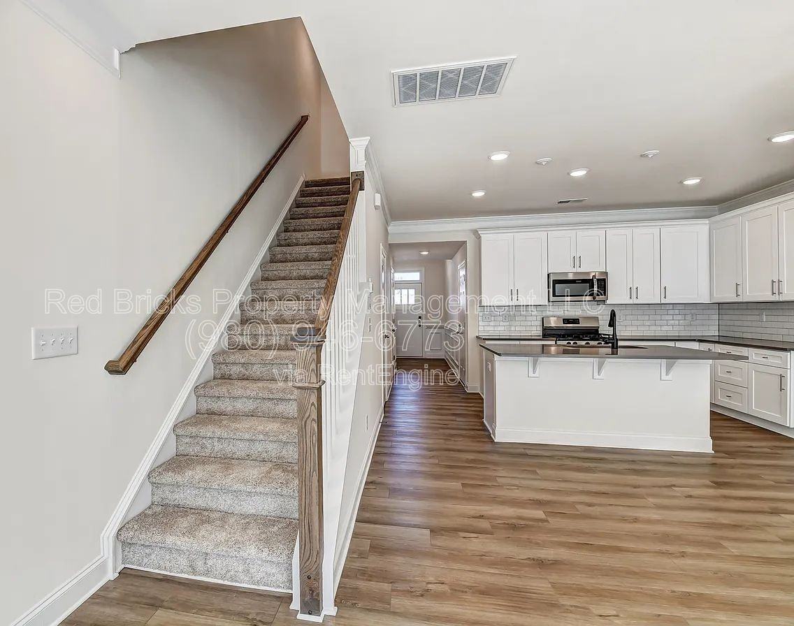 4023 Black Ct - Photo 6 of 41