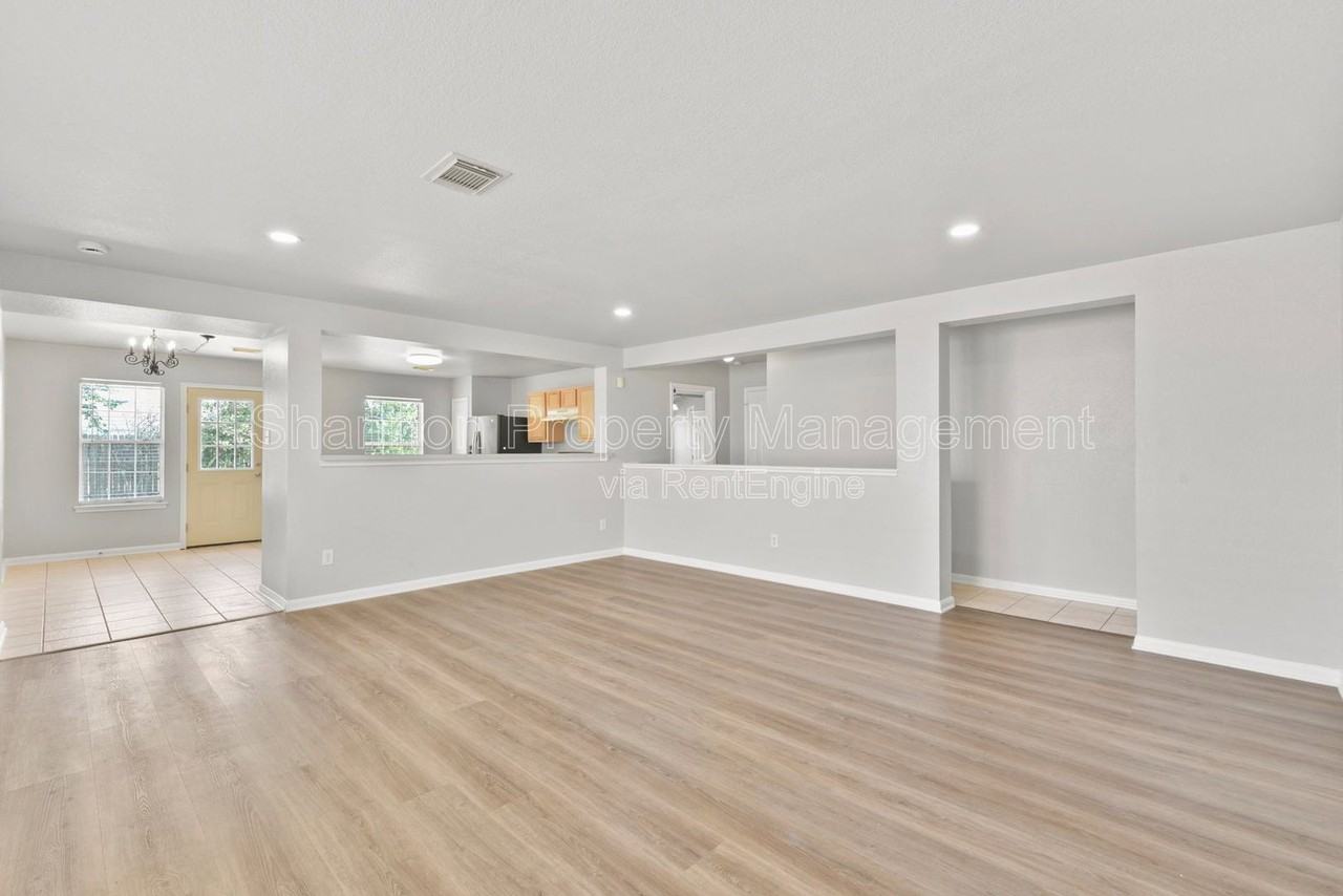 21106 Blackbluff Ct - Photo 7 of 27
