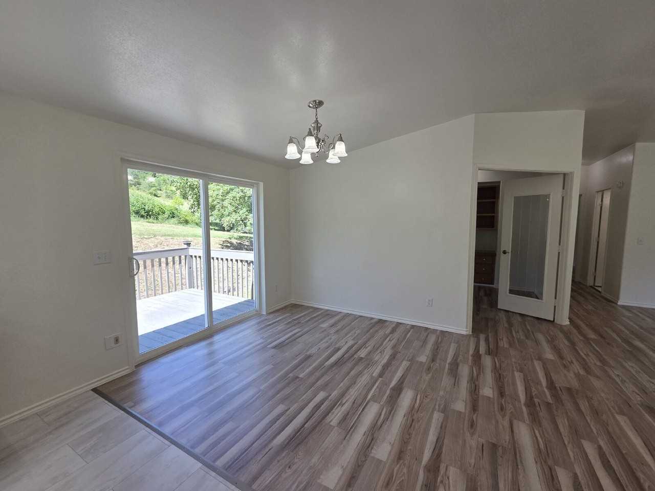 3950 Shoestring Rd - Photo 3 of 33