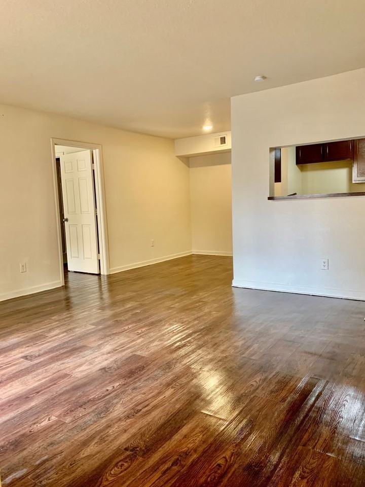 8100 Creekbend Dr #157 - Photo 2 of 15