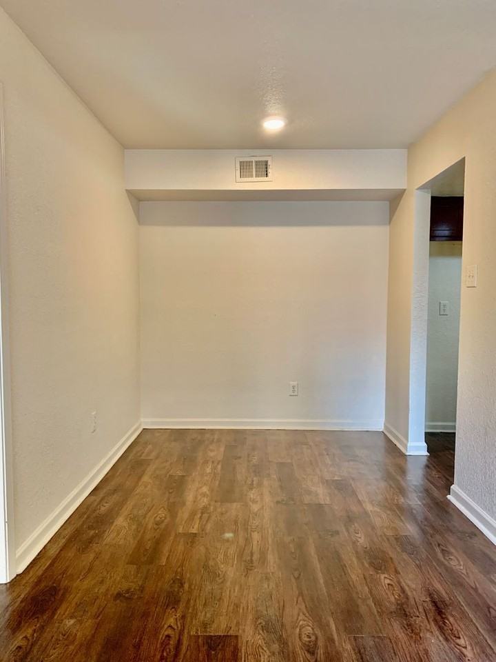 8100 Creekbend Dr #157 - Photo 6 of 15