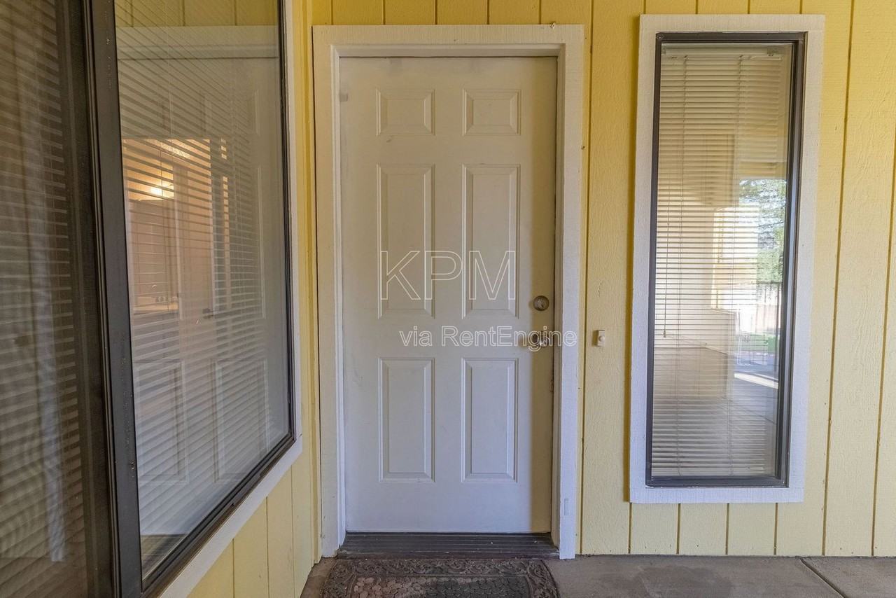 1311 W Century Blvd #42 - Photo 3 of 18