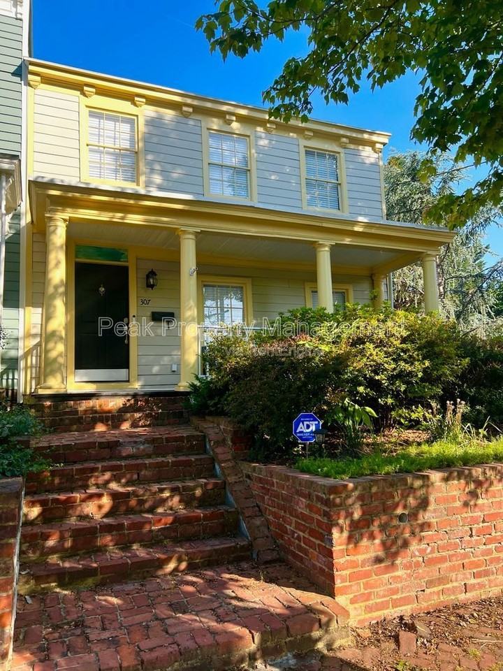 307 N 29th St - Photo 2 of 3