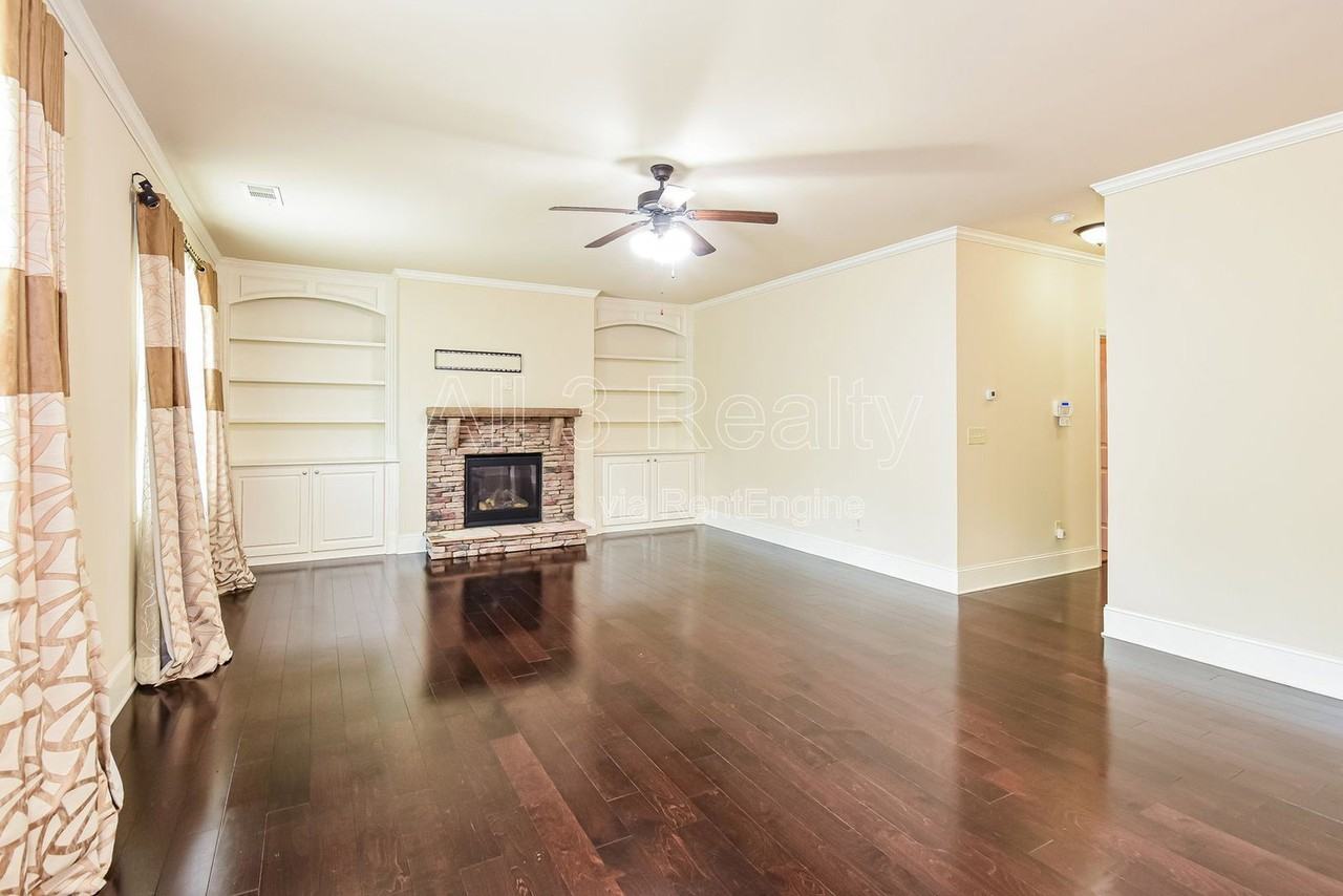 3738 Valley Spring Dr Nw - Photo 5 of 28