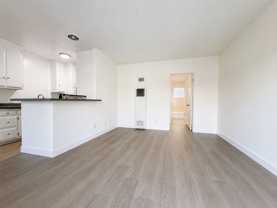 1315 N Columbus Ave #31 - Photo 1 of 1