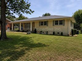 featured image of 2402 Wellington St