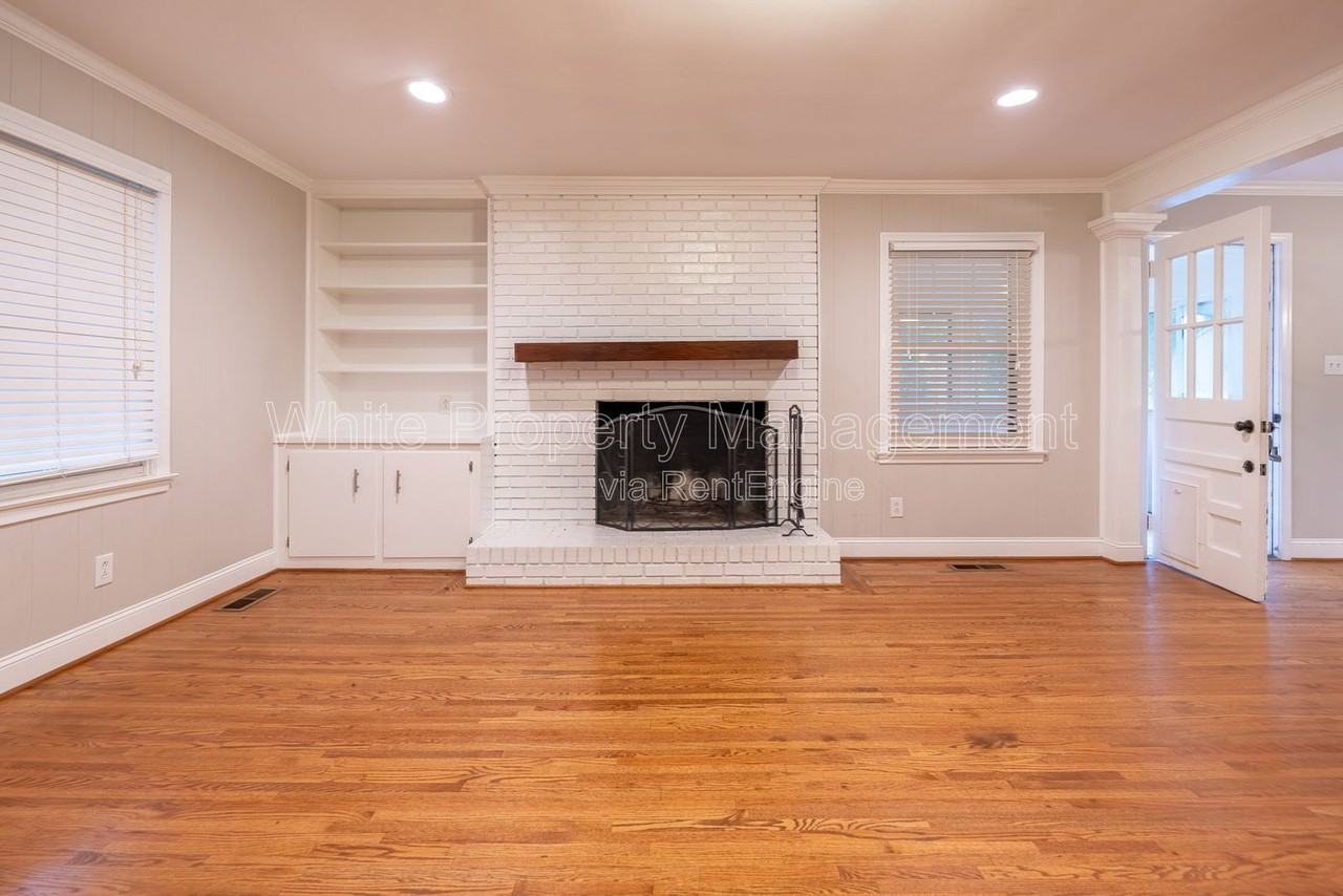12013 Idlewild Rd - Photo 4 of 27