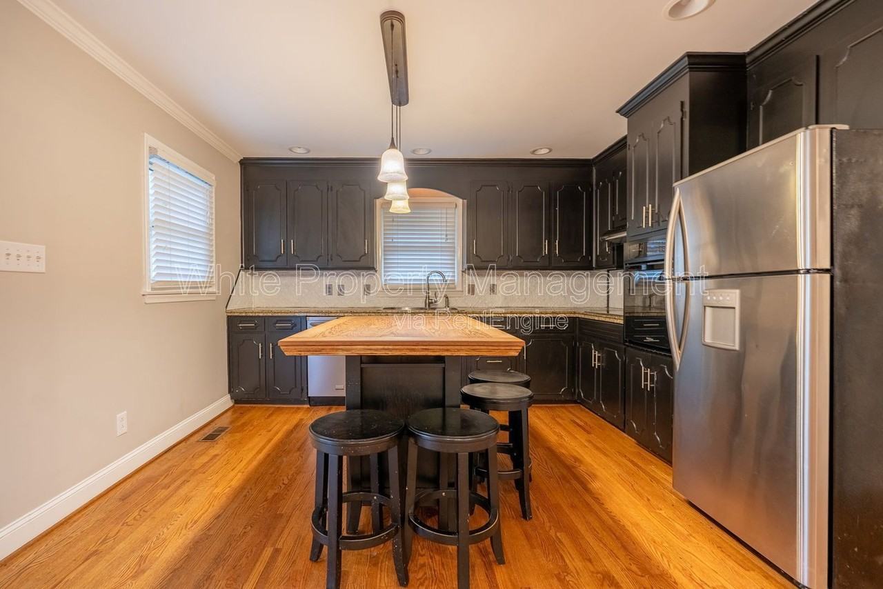 12013 Idlewild Rd - Photo 7 of 27