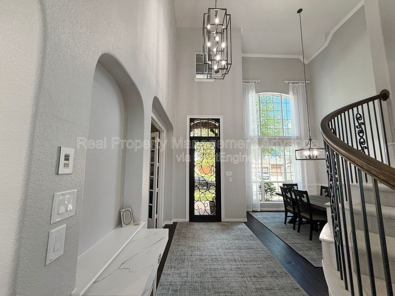 801 Renault Way - Photo 6 of 28
