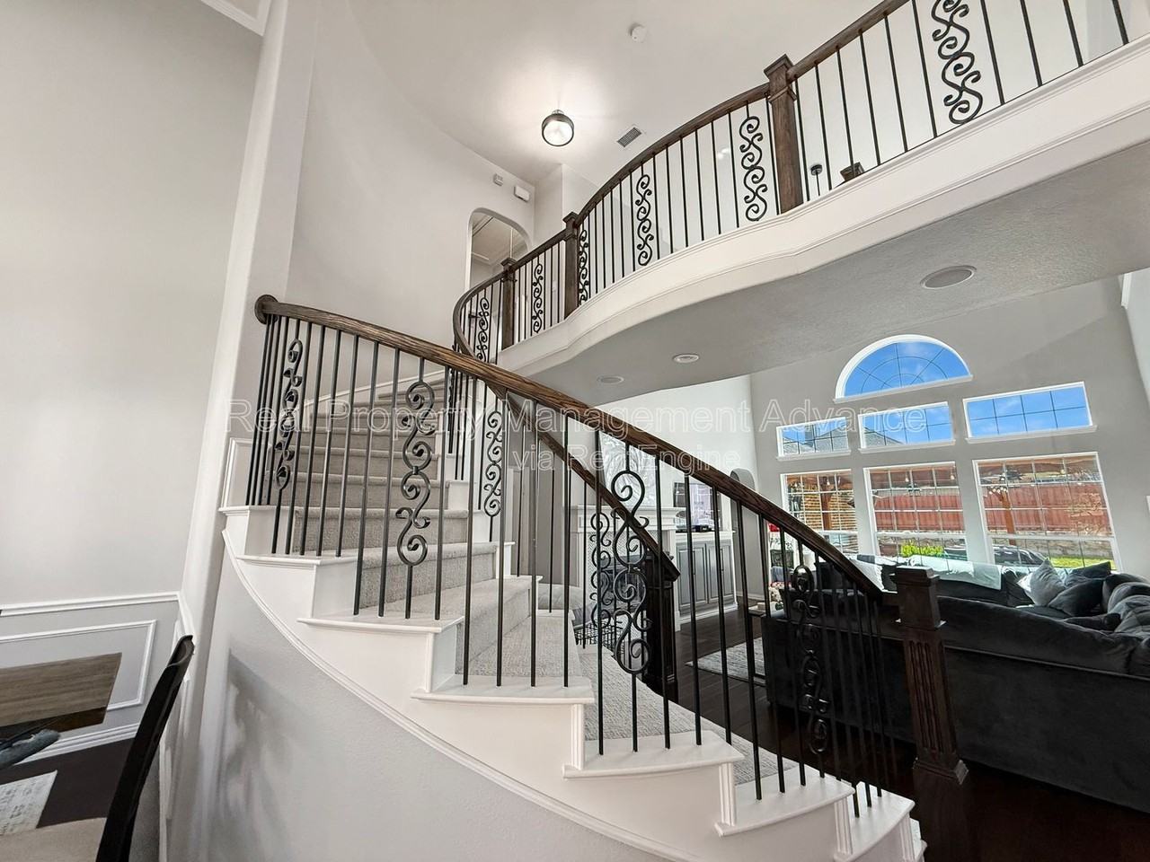 801 Renault Way - Photo 7 of 28