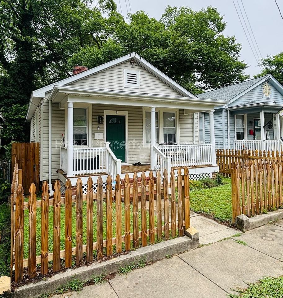 9 W Broad Rock Rd - Photo 2 of 24