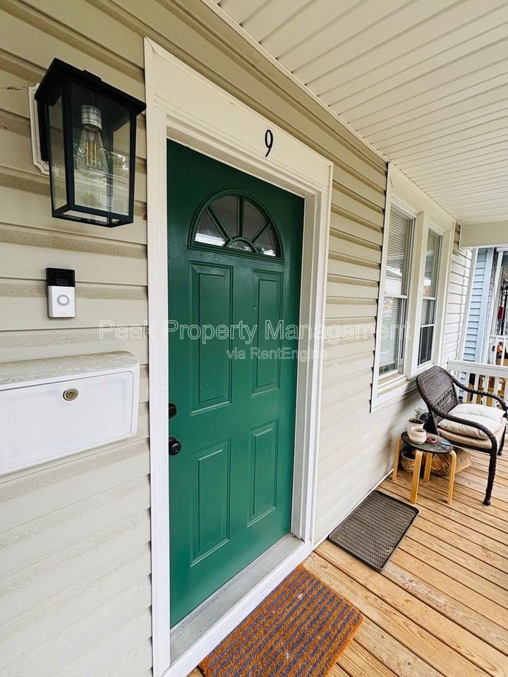 9 W Broad Rock Rd - Photo 5 of 24