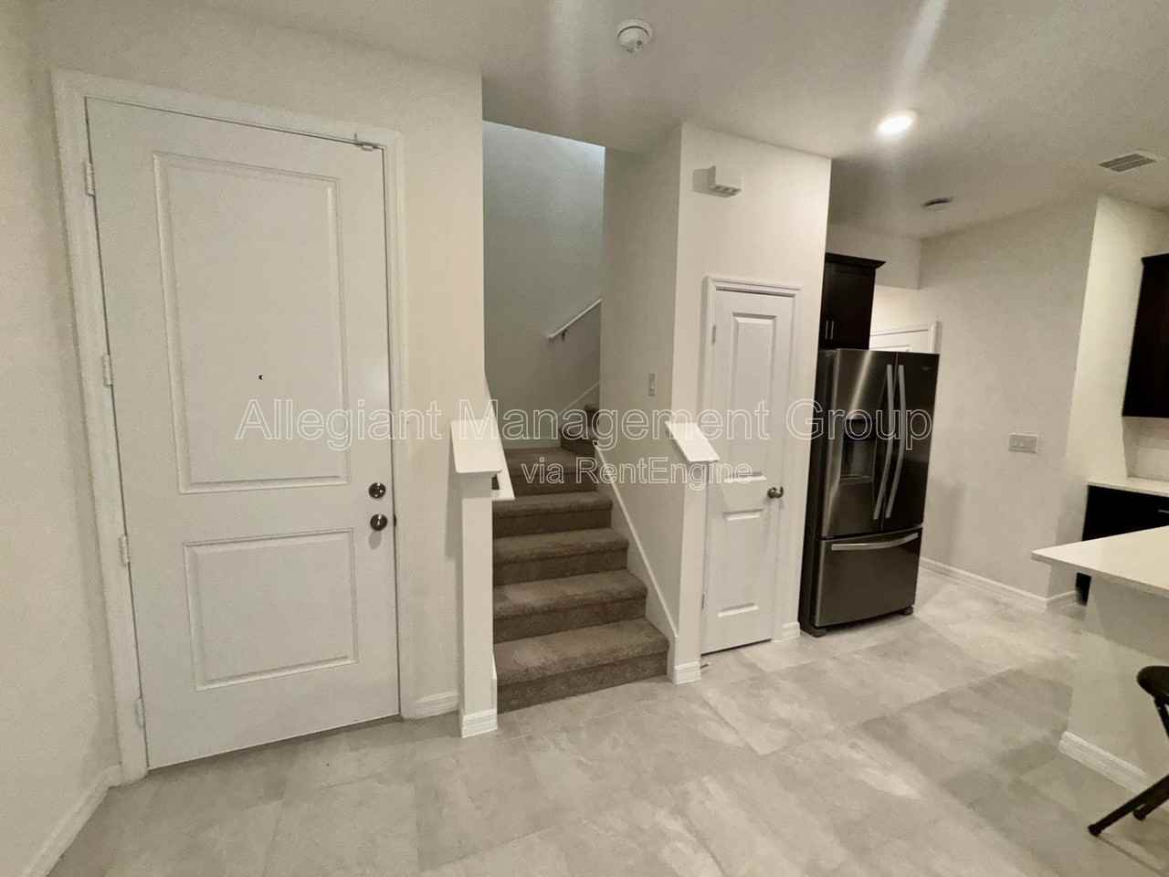4570 Small Creek Rd - Photo 7 of 31