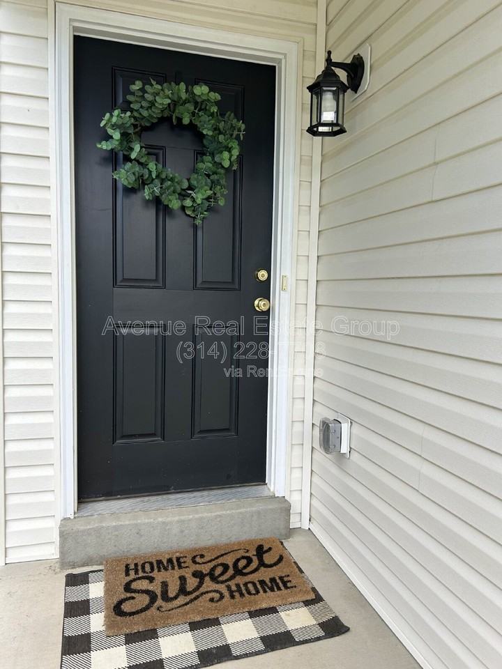 514 Rolling Meadow Dr - Photo 2 of 19