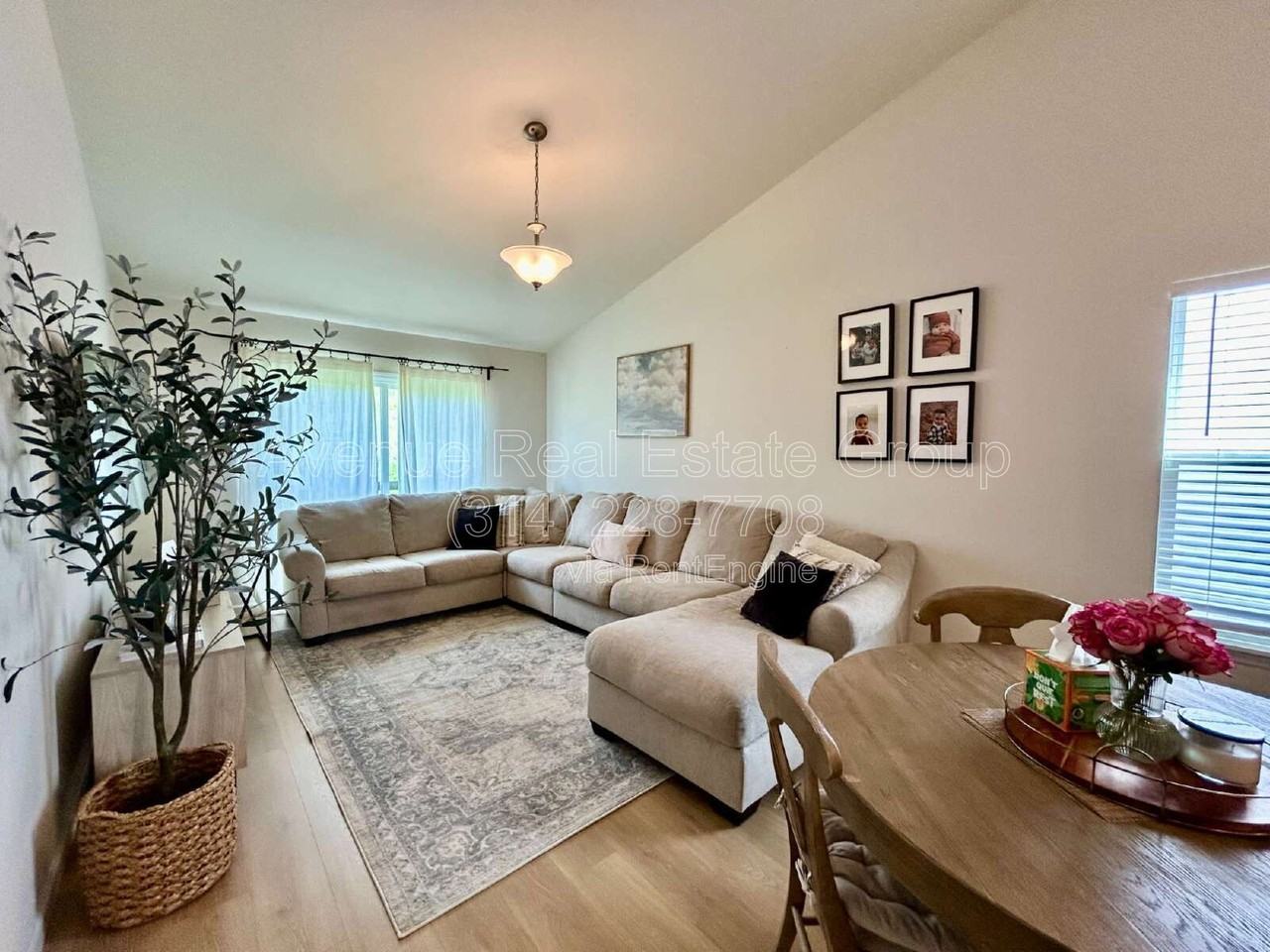 514 Rolling Meadow Dr - Photo 4 of 19