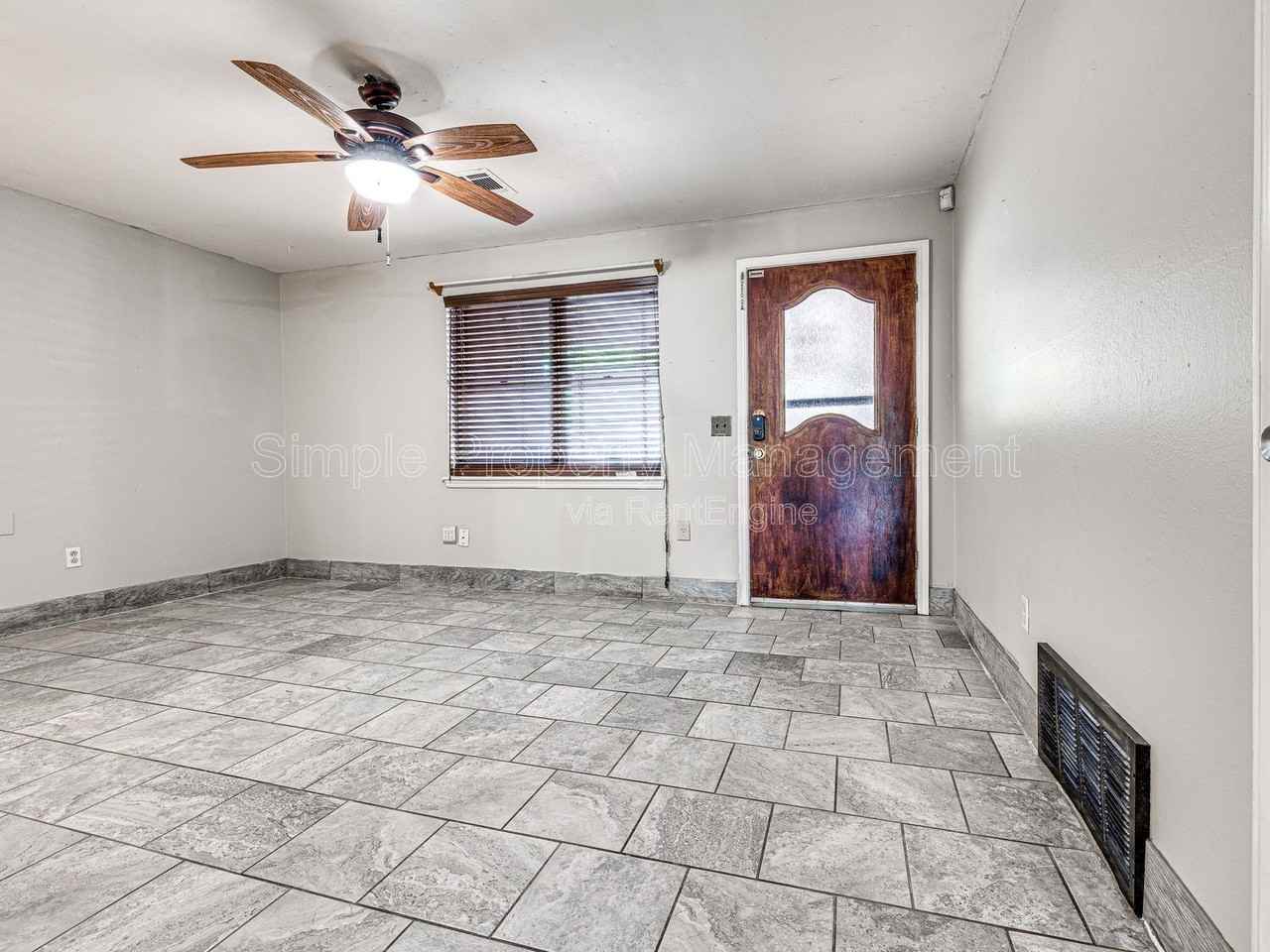 3305 Neighbors Ln - Photo 4 of 32