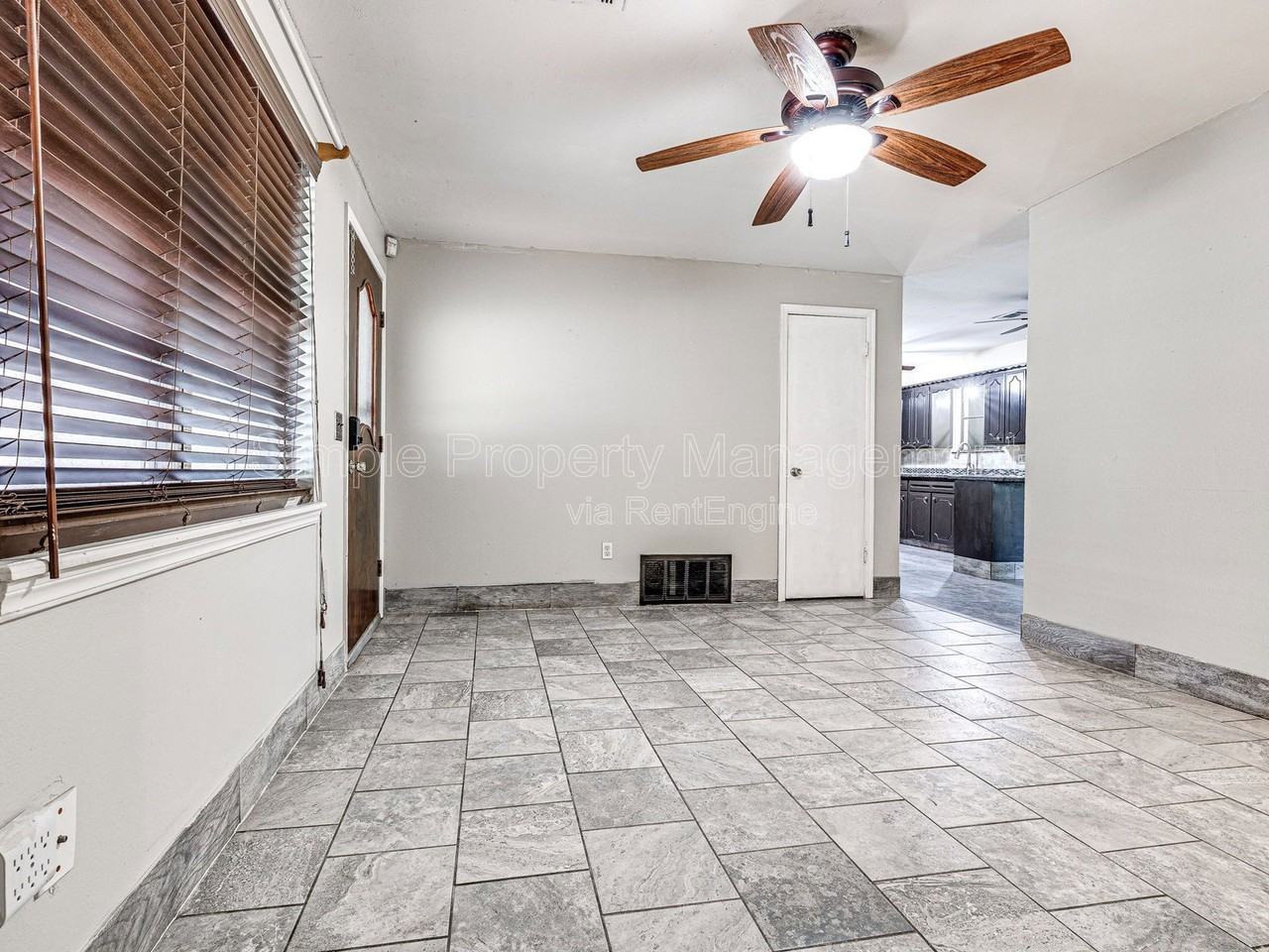 3305 Neighbors Ln - Photo 6 of 32