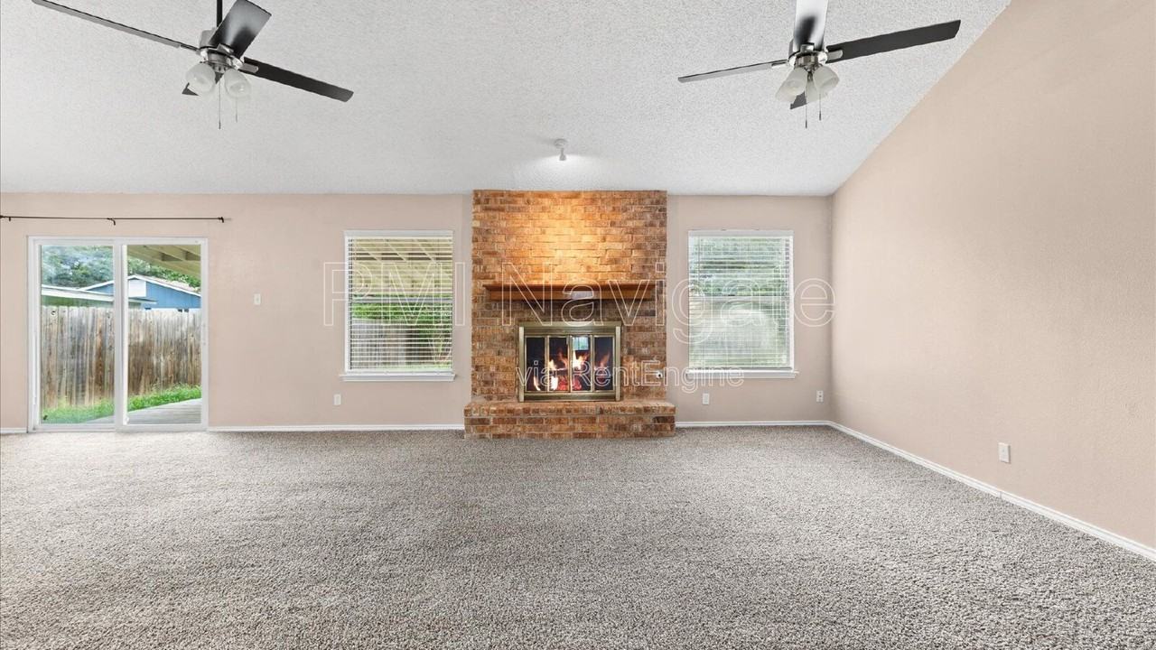 4606 Crested Land - Photo 3 of 20