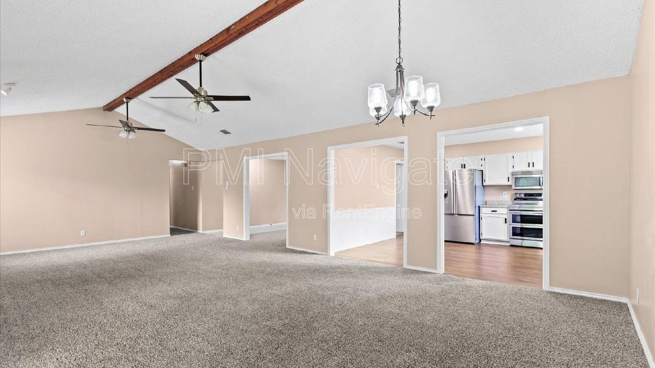 4606 Crested Land - Photo 6 of 20