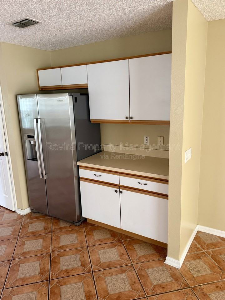1326 Aguacate Ct - Photo 6 of 15