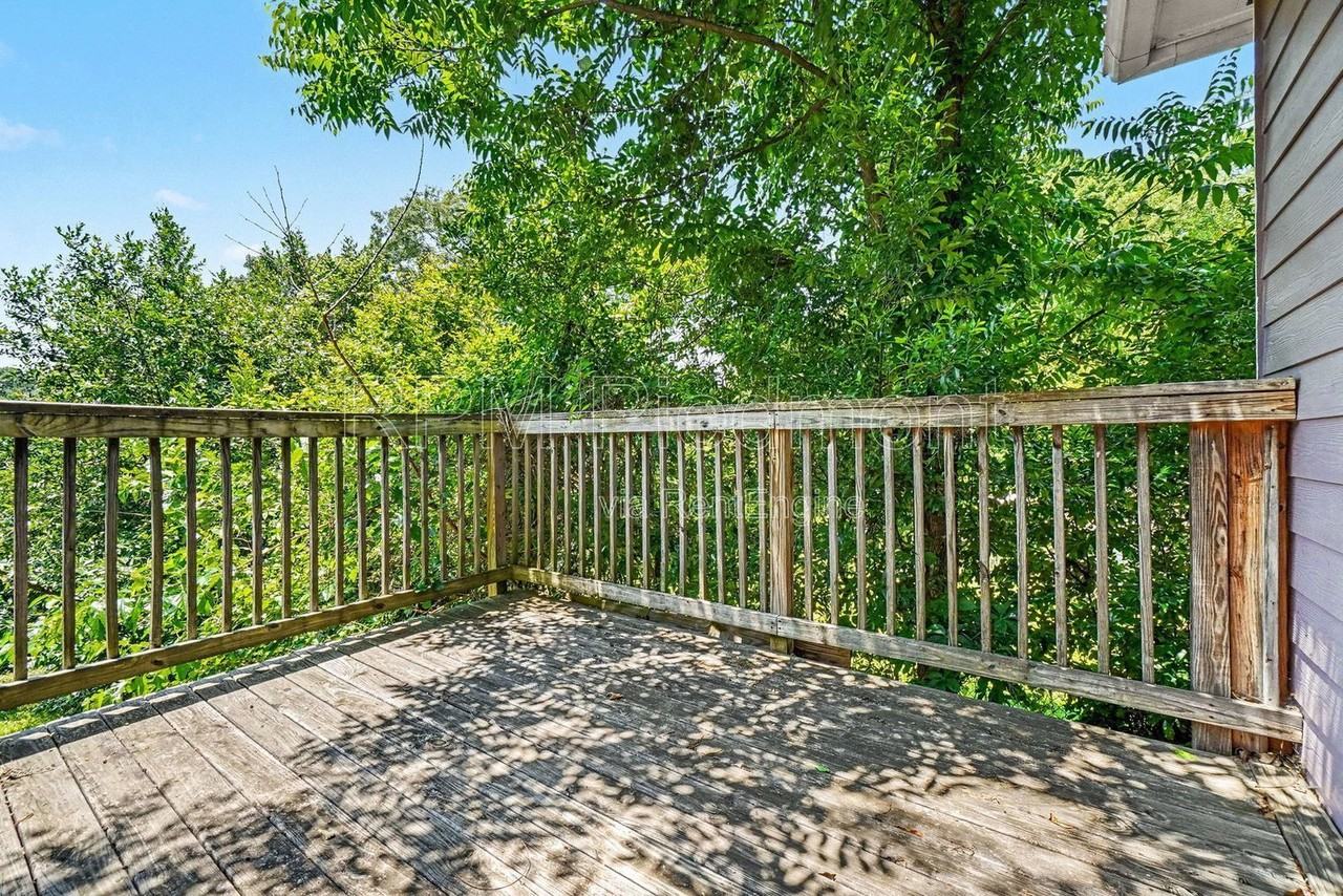 706 Catherine St Sw - Photo 4 of 26