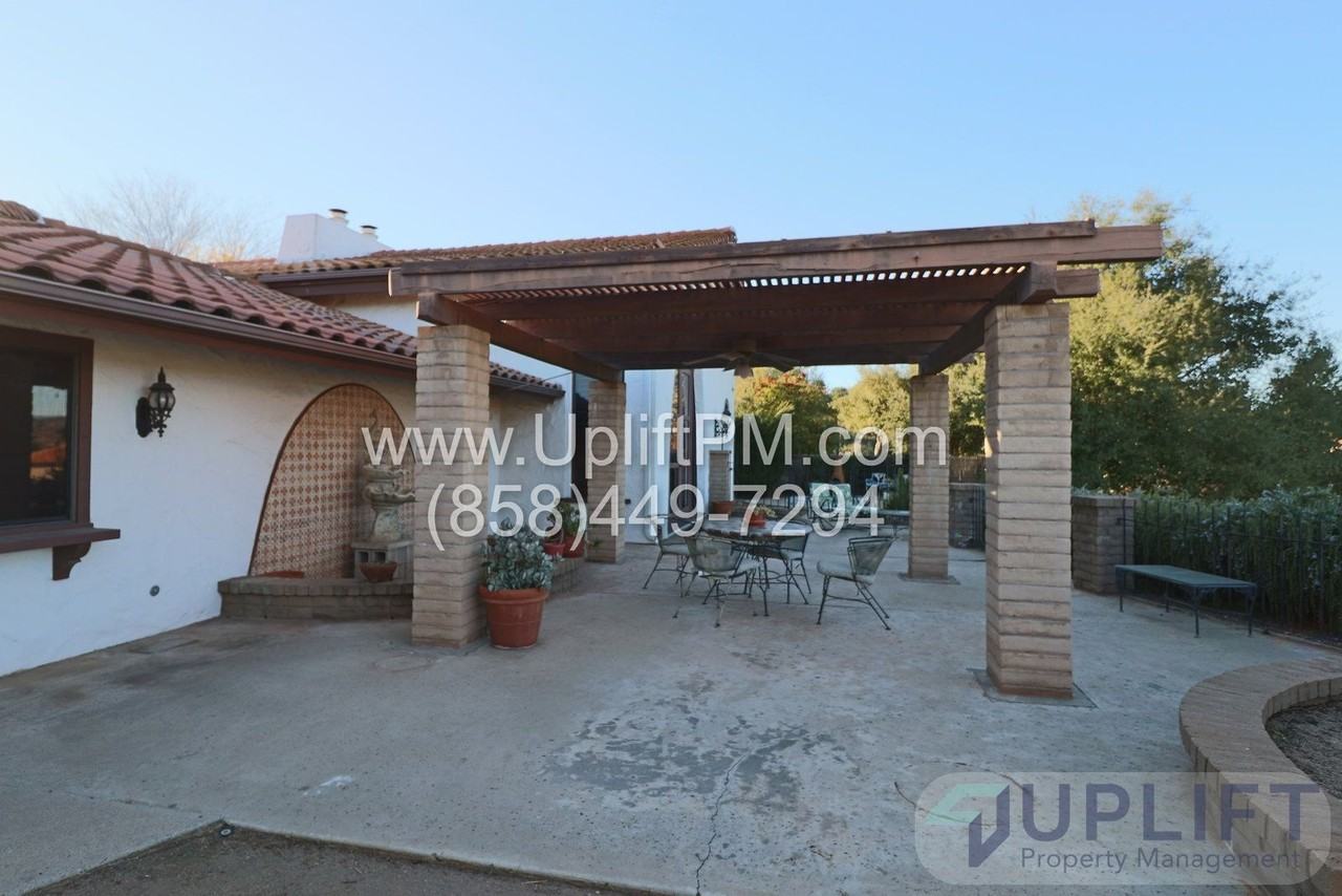 23936 Barona Mesa Rd - Photo 5 of 50