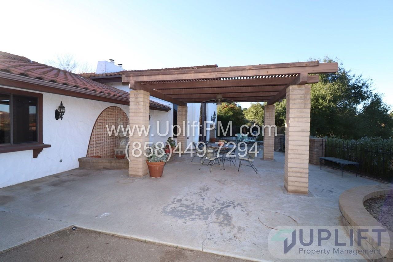 23936 Barona Mesa Rd - Photo 6 of 50