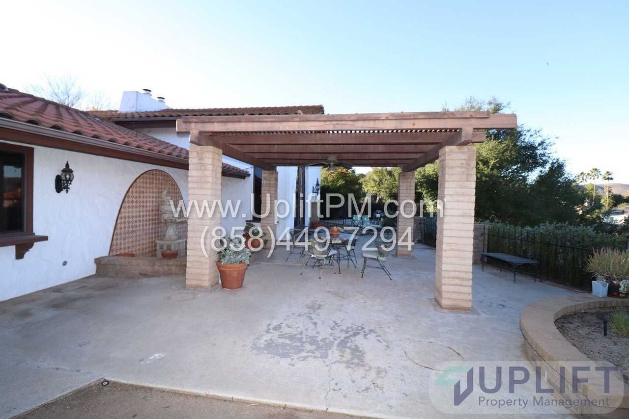 23936 Barona Mesa Rd - Photo 7 of 39