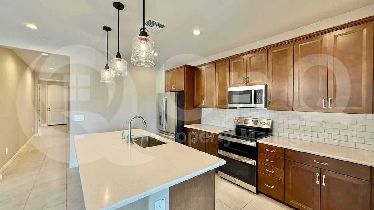 4420 N 202nd Ln - Photo 3 of 21