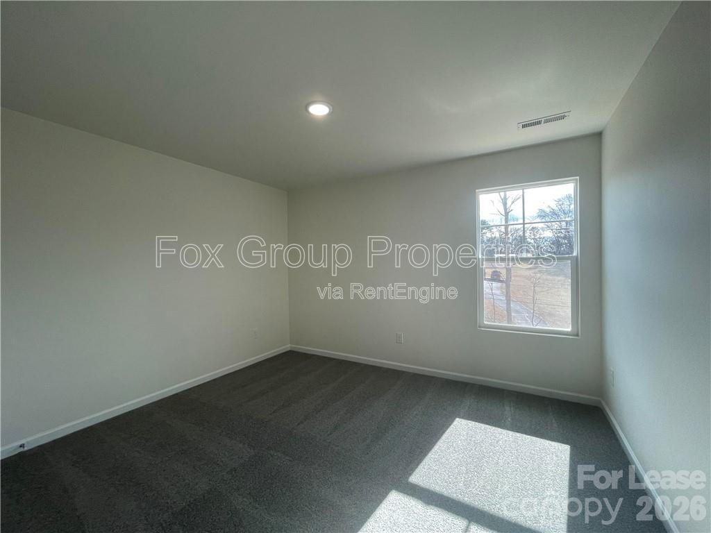 582 30th Avenue Cir Ne - Photo 7 of 14
