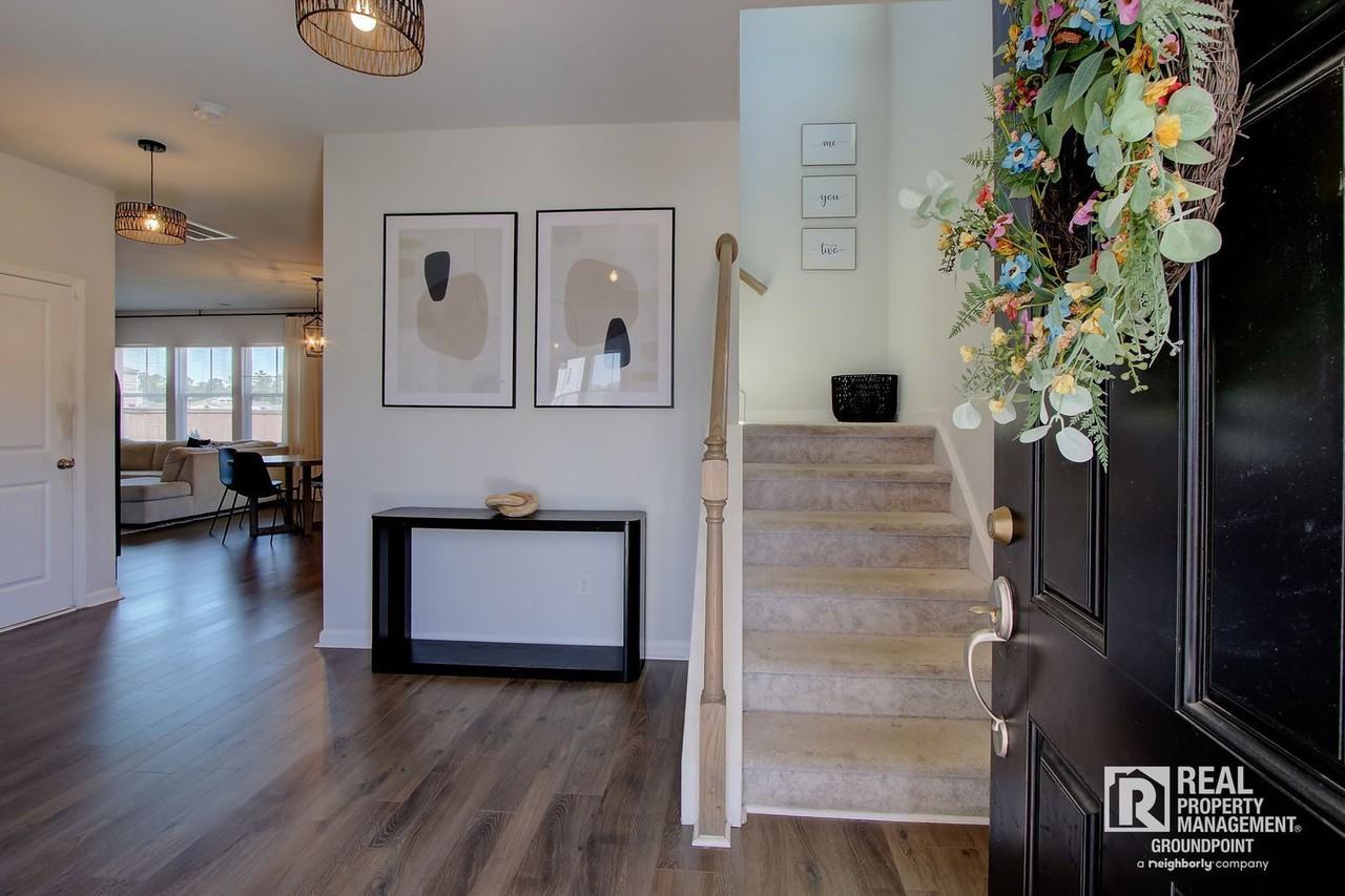214 Honey Horn Dr - Photo 3 of 34