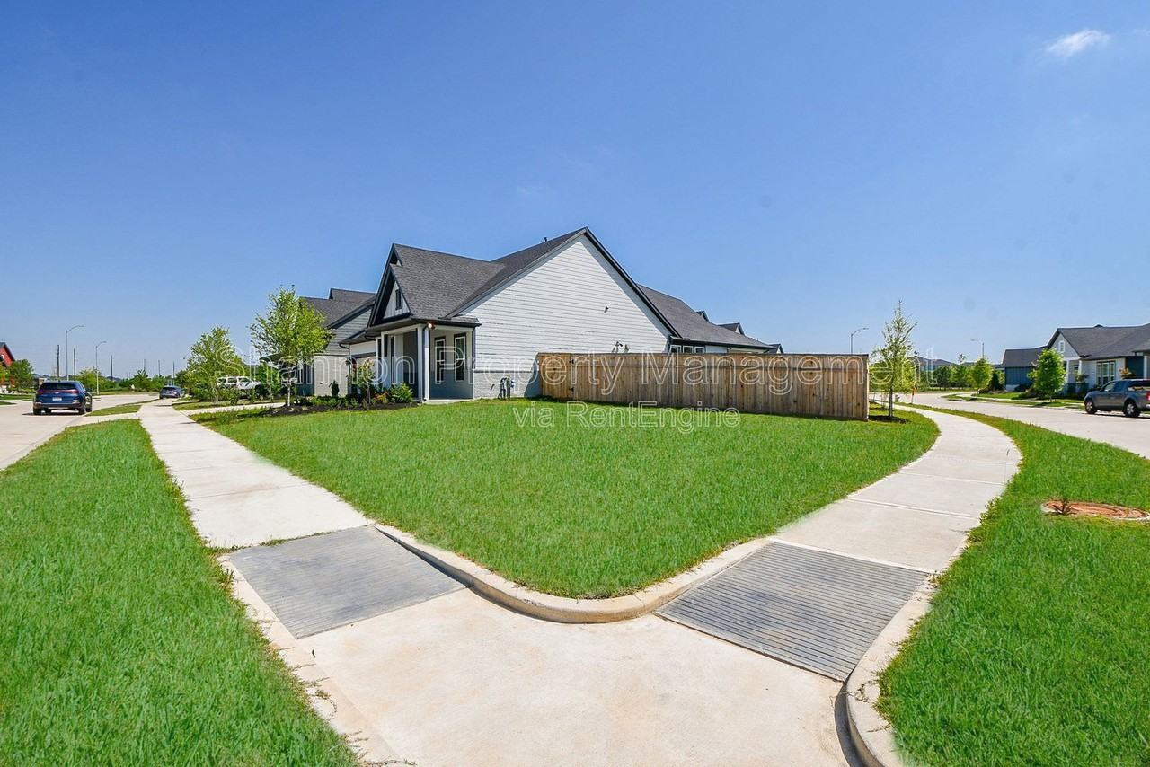 4623 Cold Stream Ct - Photo 4 of 26