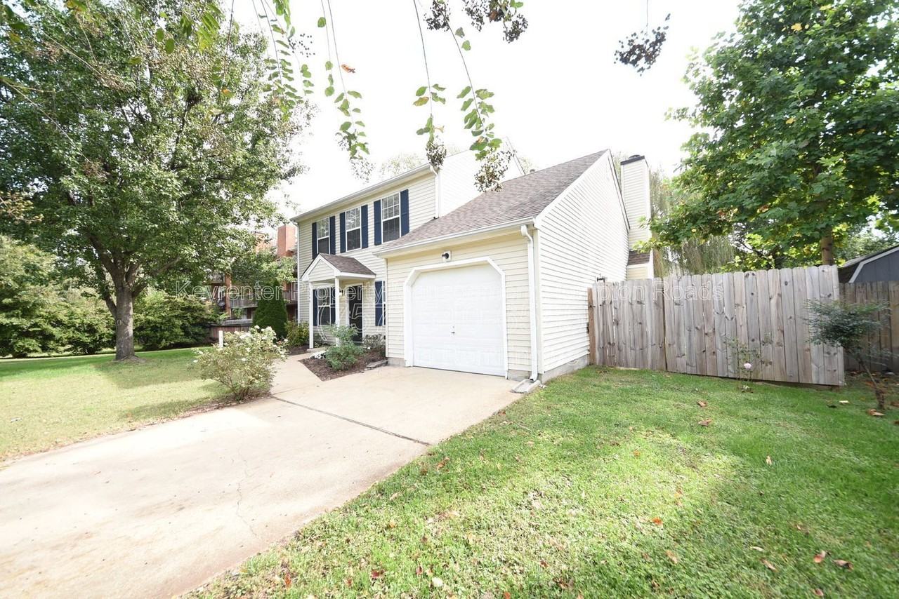 1549 River Creek Cres - Photo 2 of 47