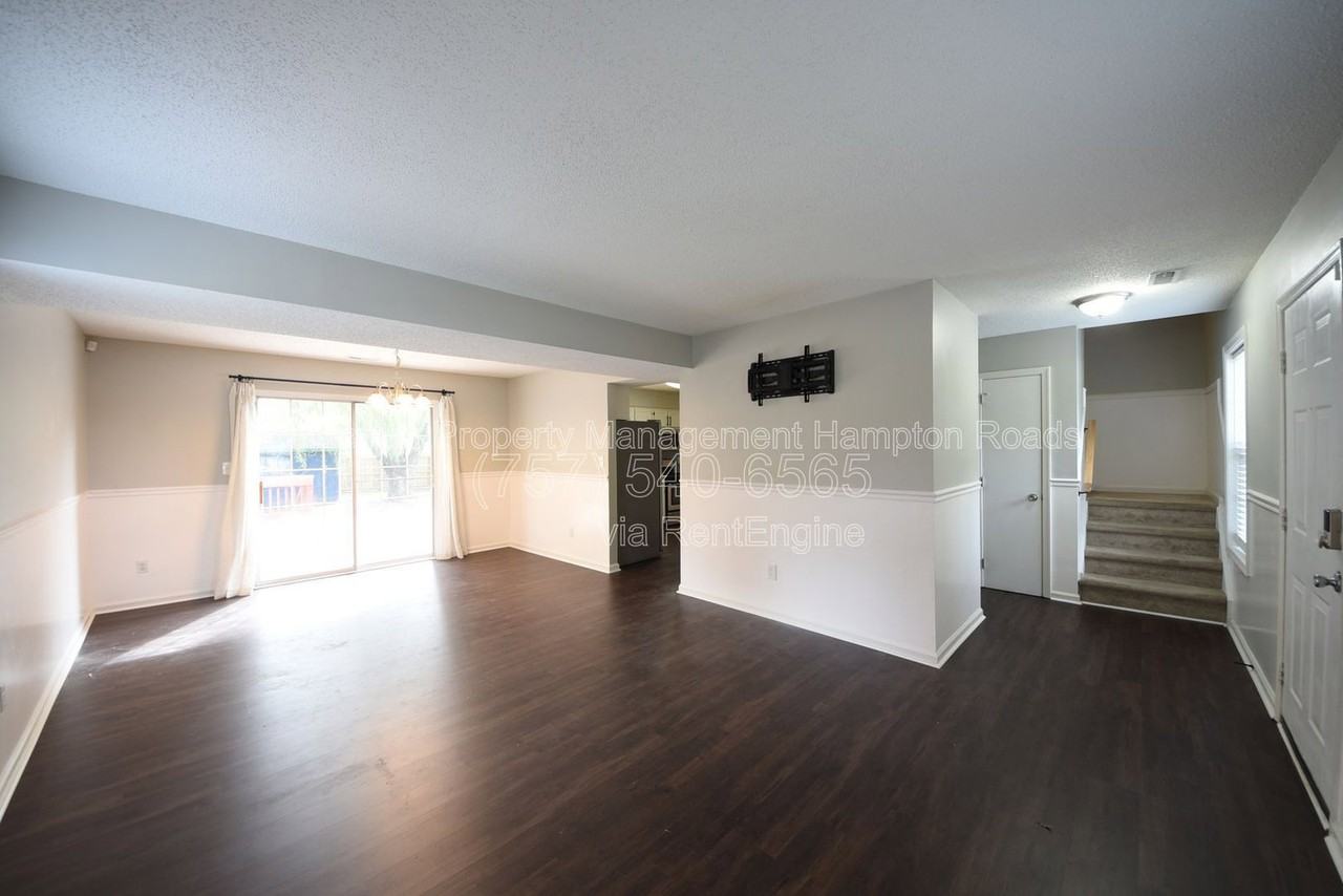1549 River Creek Cres - Photo 6 of 47
