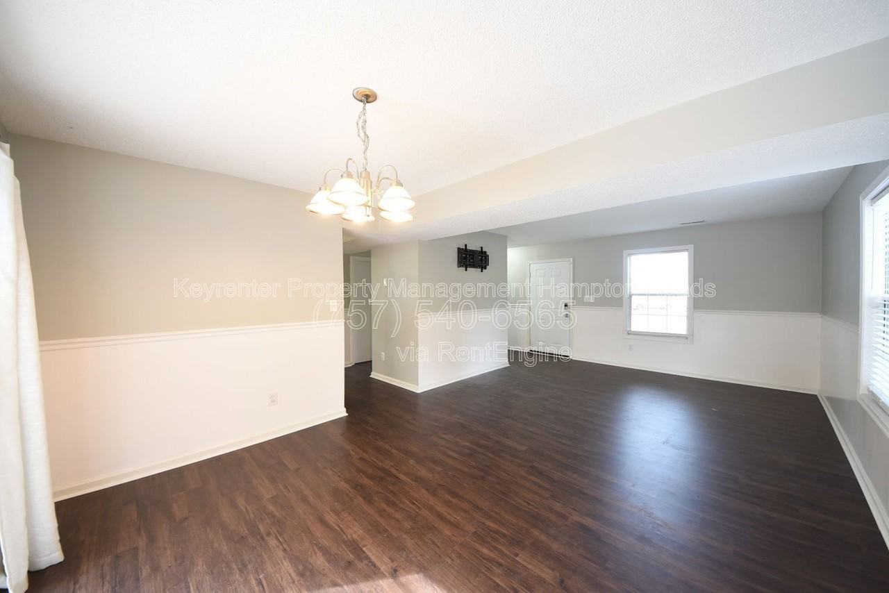 1549 River Creek Cres - Photo 7 of 47