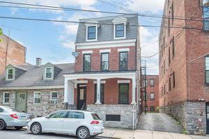 featured image of 323 N Mulberry St #1