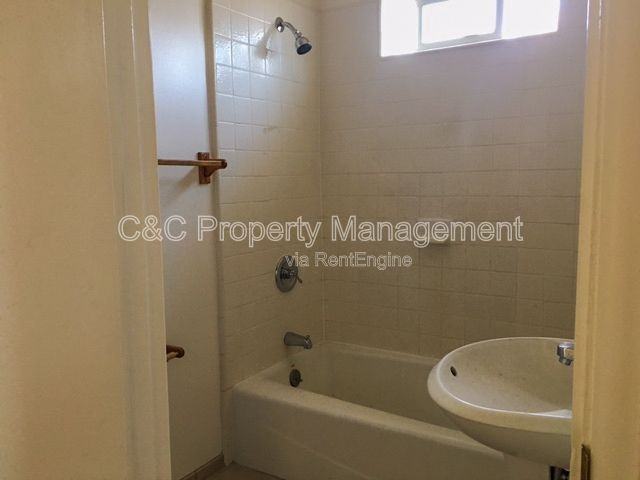 1288 Darwin St - Photo 4 of 6