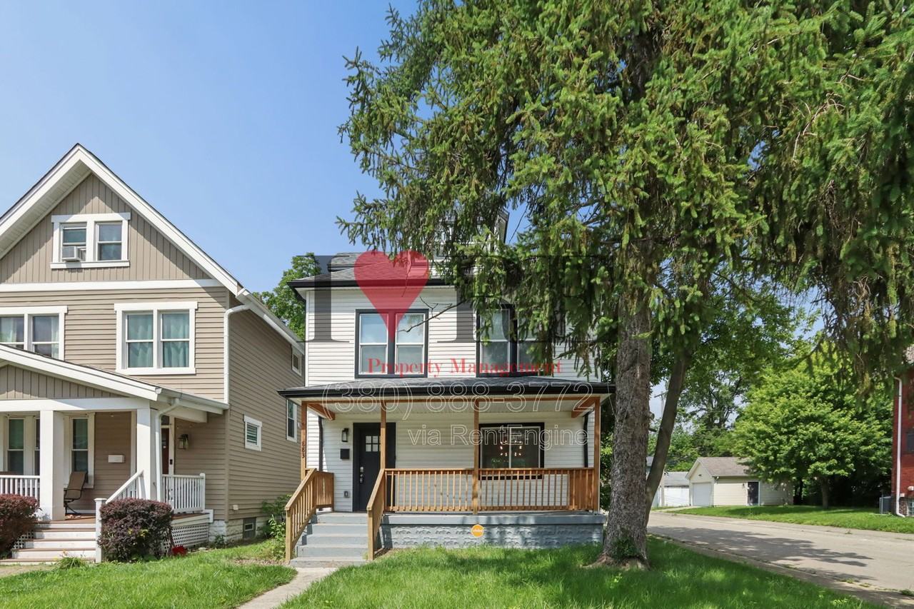 883 Studer Ave - Photo 3 of 50
