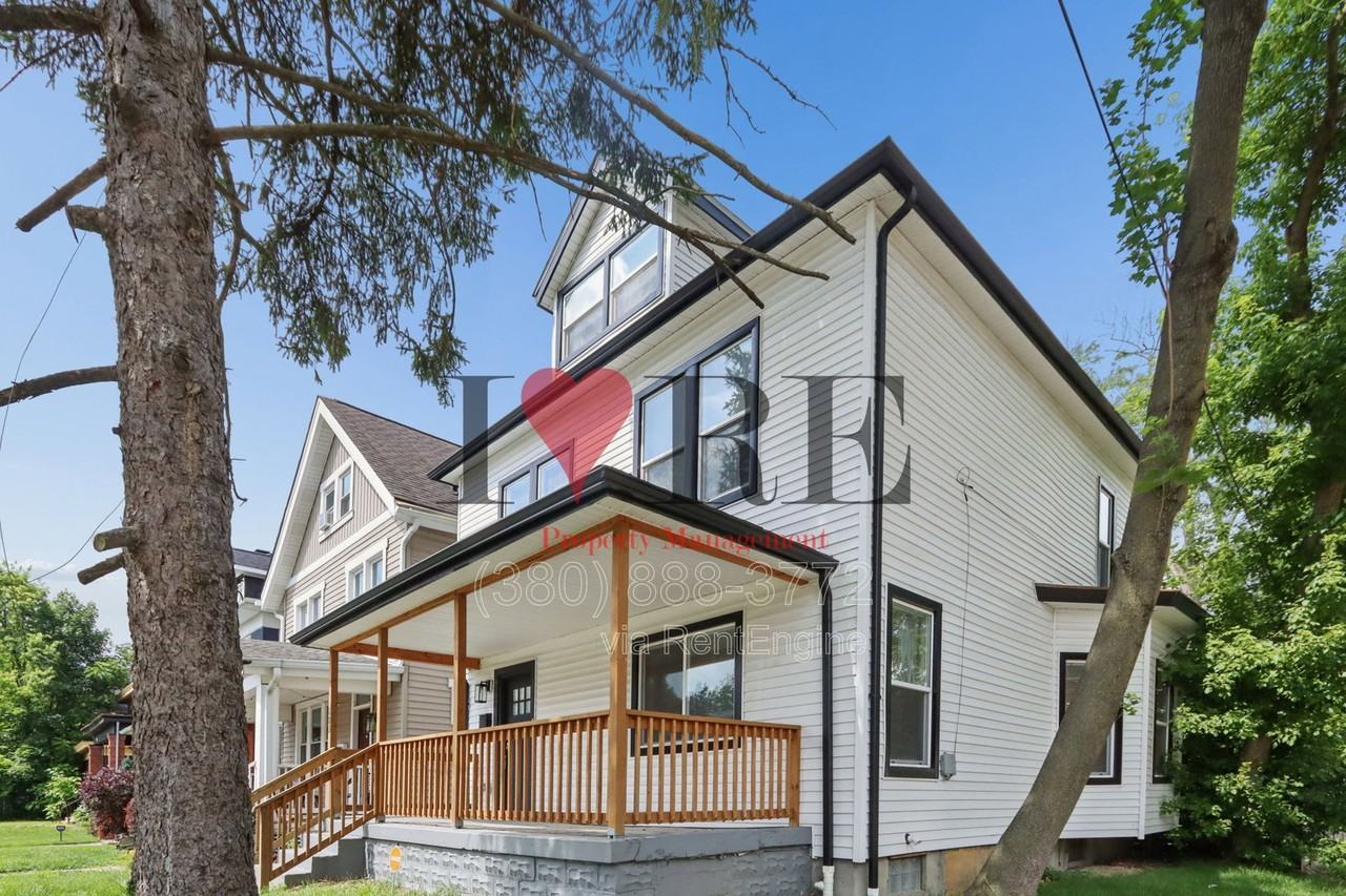883 Studer Ave - Photo 4 of 50