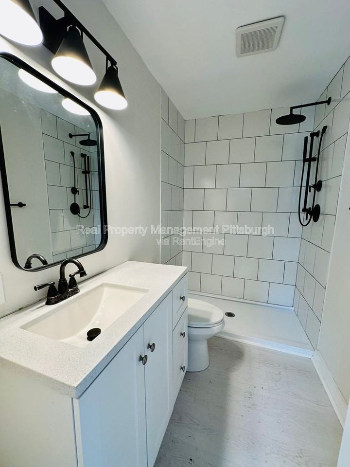 2121 Milligan Ave #6 - Photo 7 of 9
