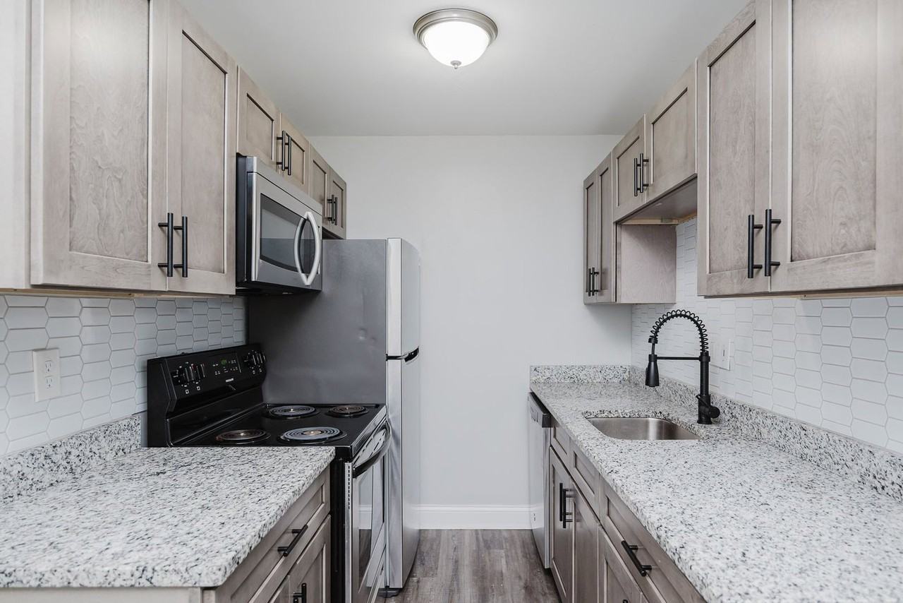 6300 Montgomery Rd #4 - Photo 6 of 17