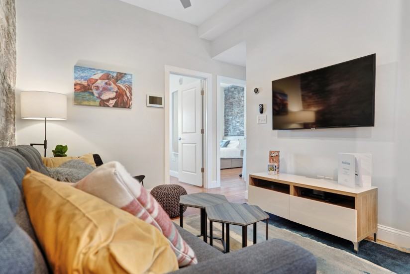 1 Bed / 1 Bath Apartment in East Boston - Photo 5 of 26